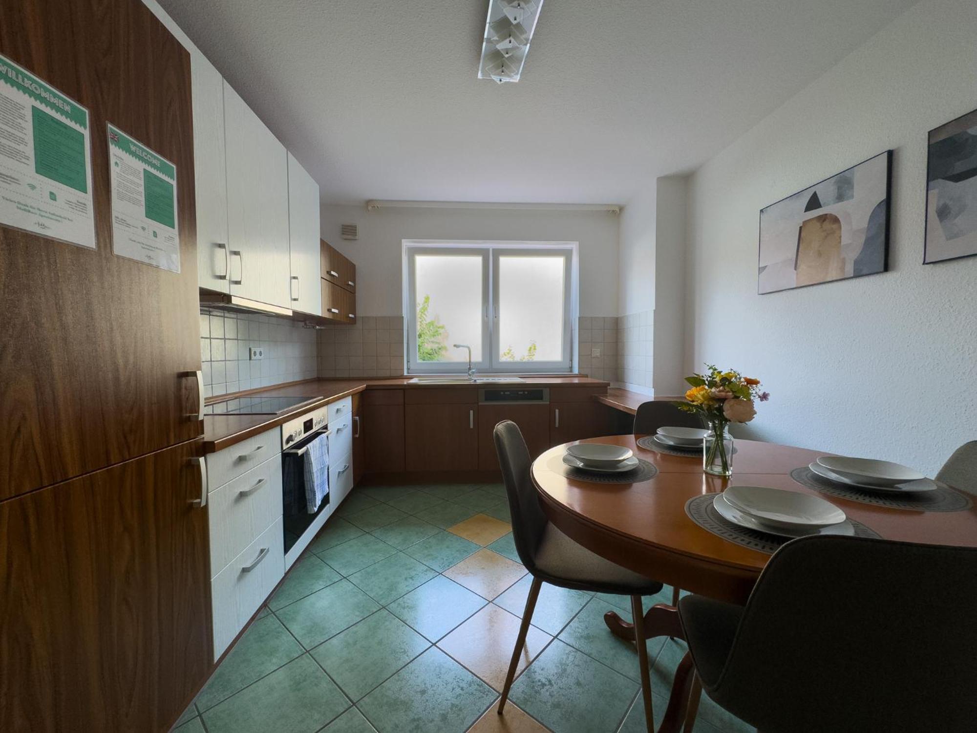 קאסל 110Qm - 4 Zimmer - Privat Parkplatz - Zentral - Balkon - Mallibase Apartments מראה חיצוני תמונה
