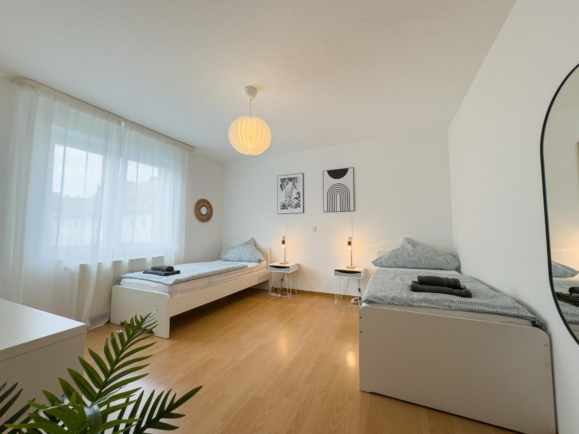 קאסל 110Qm - 4 Zimmer - Privat Parkplatz - Zentral - Balkon - Mallibase Apartments מראה חיצוני תמונה