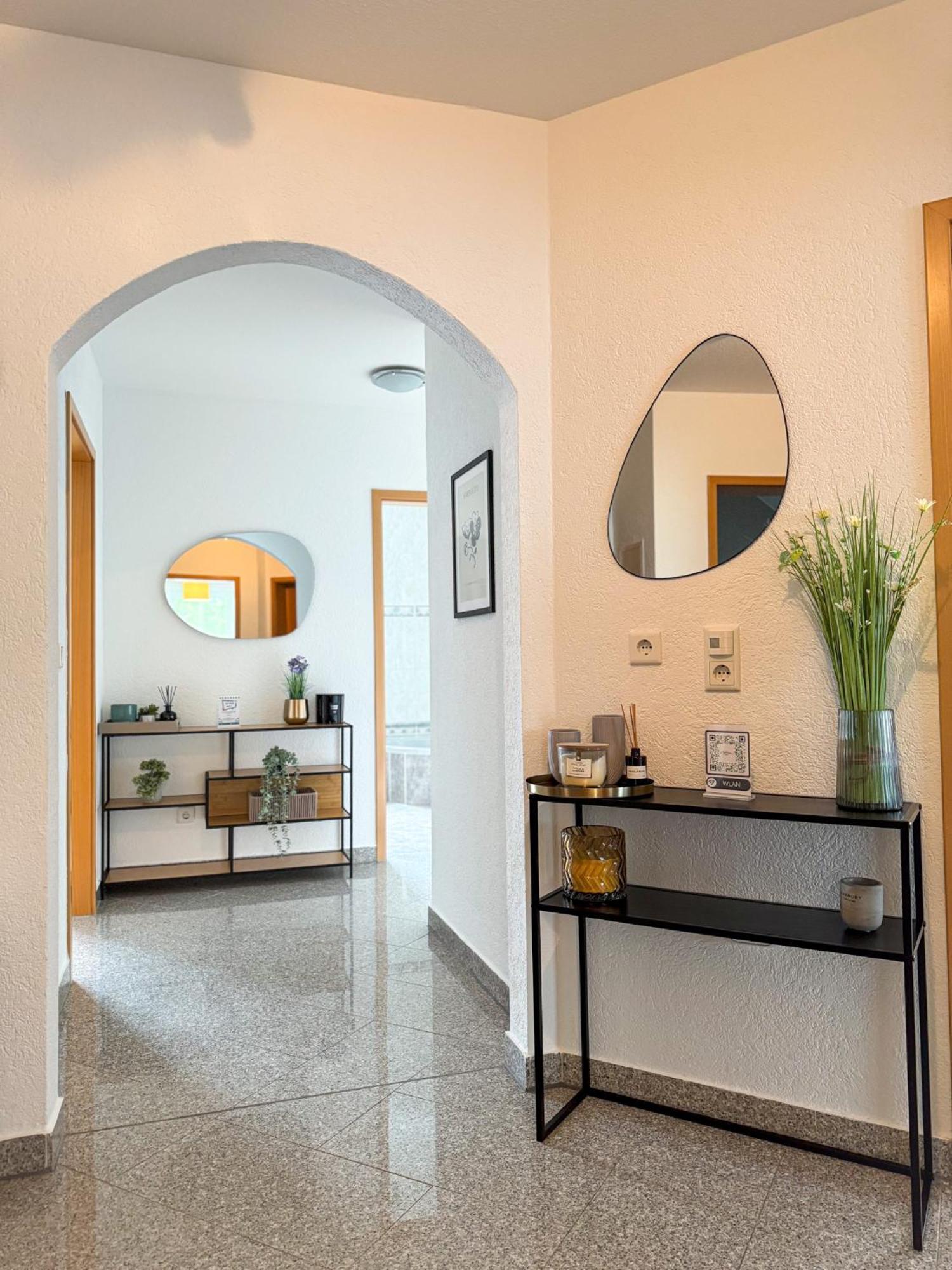 קאסל 110Qm - 4 Zimmer - Privat Parkplatz - Zentral - Balkon - Mallibase Apartments מראה חיצוני תמונה